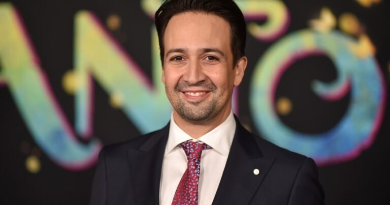 Lin-Manuel Miranda llevará a Broadway "The Warriors", la película que la dictadura prohibió en la Argentina
