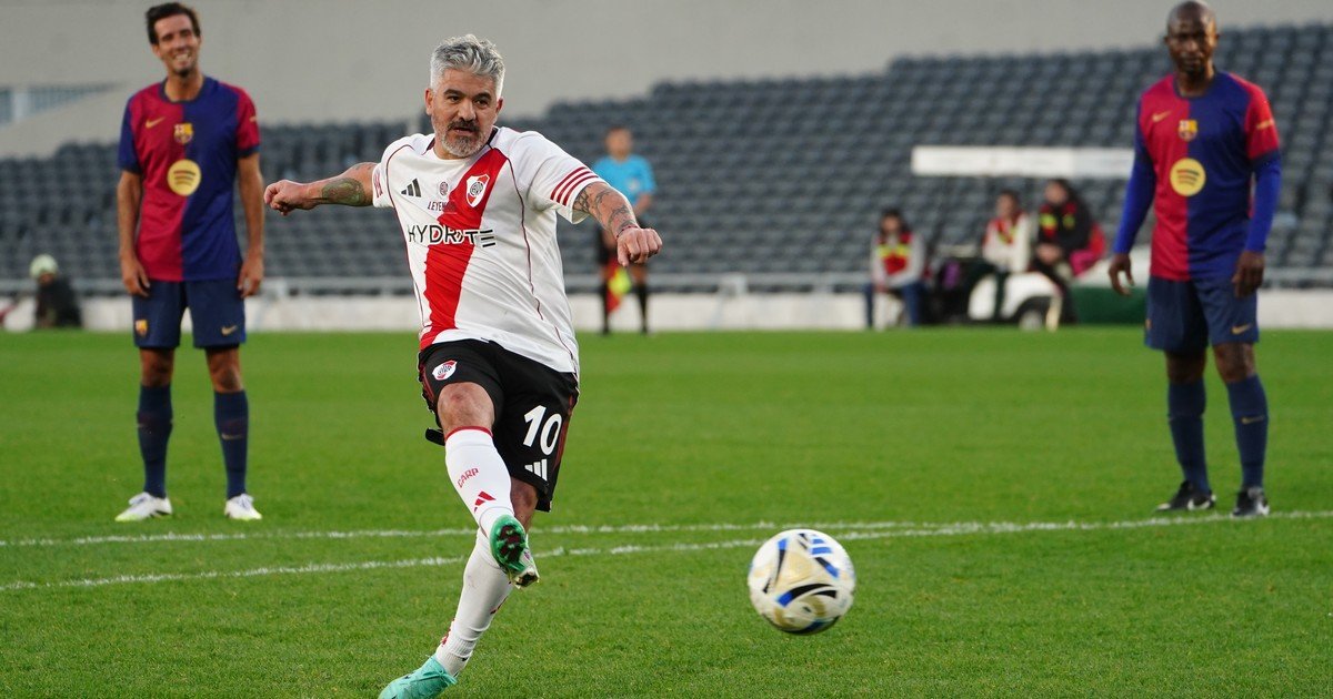 River sueña con un amistoso de lujo ante Barcelona en el Monumental