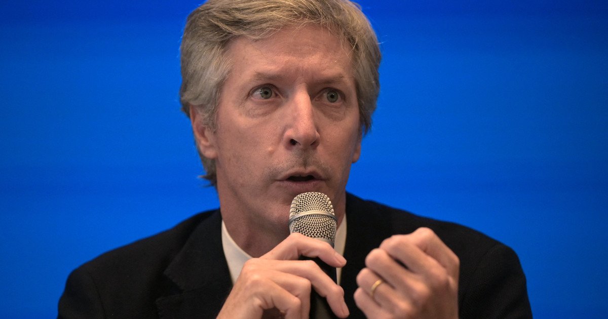 El presidente del Banco Central se reunió con su par de China con la mira en el swap
