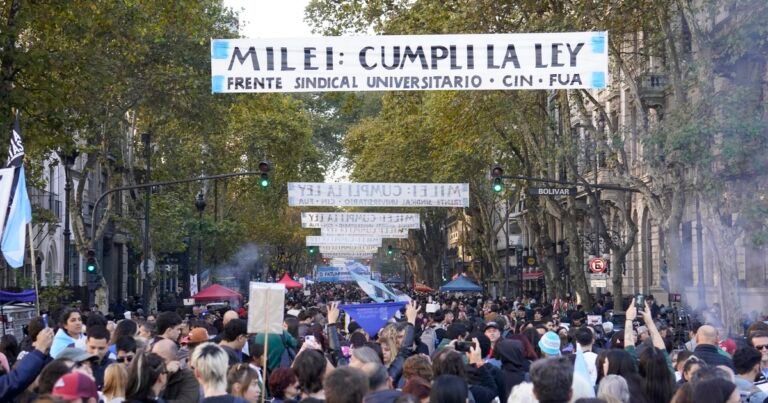 El Gobierno y las Universidades, cerca de un acuerdo con un aumento salarial de 24,3%