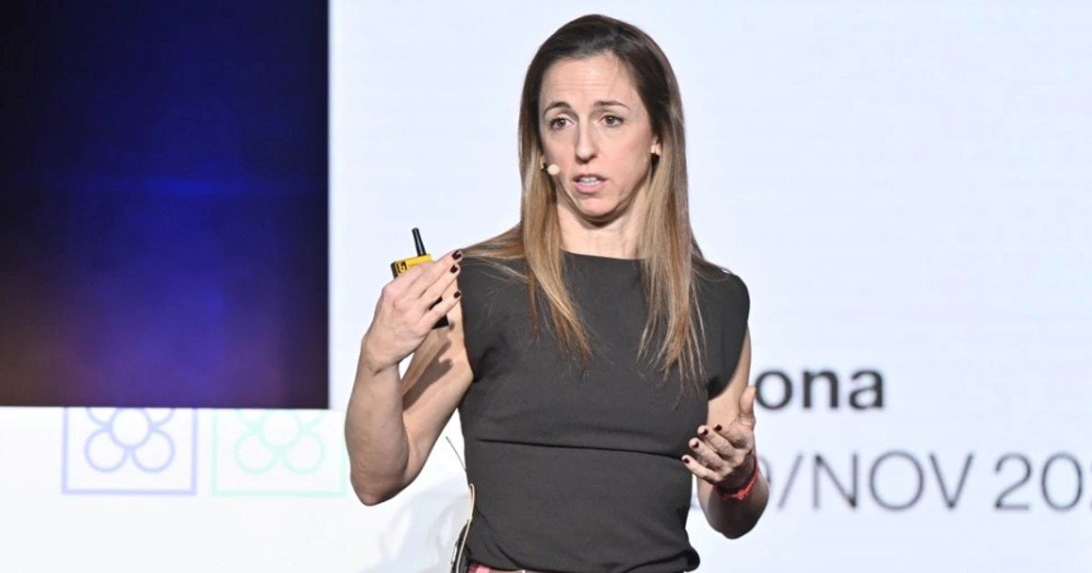 Paula Matesanz, especialista en periodontitis, "La enfermedad de las encías genera inflamación sistémica y aumenta riesgos de muerte; pero puede controlarse"