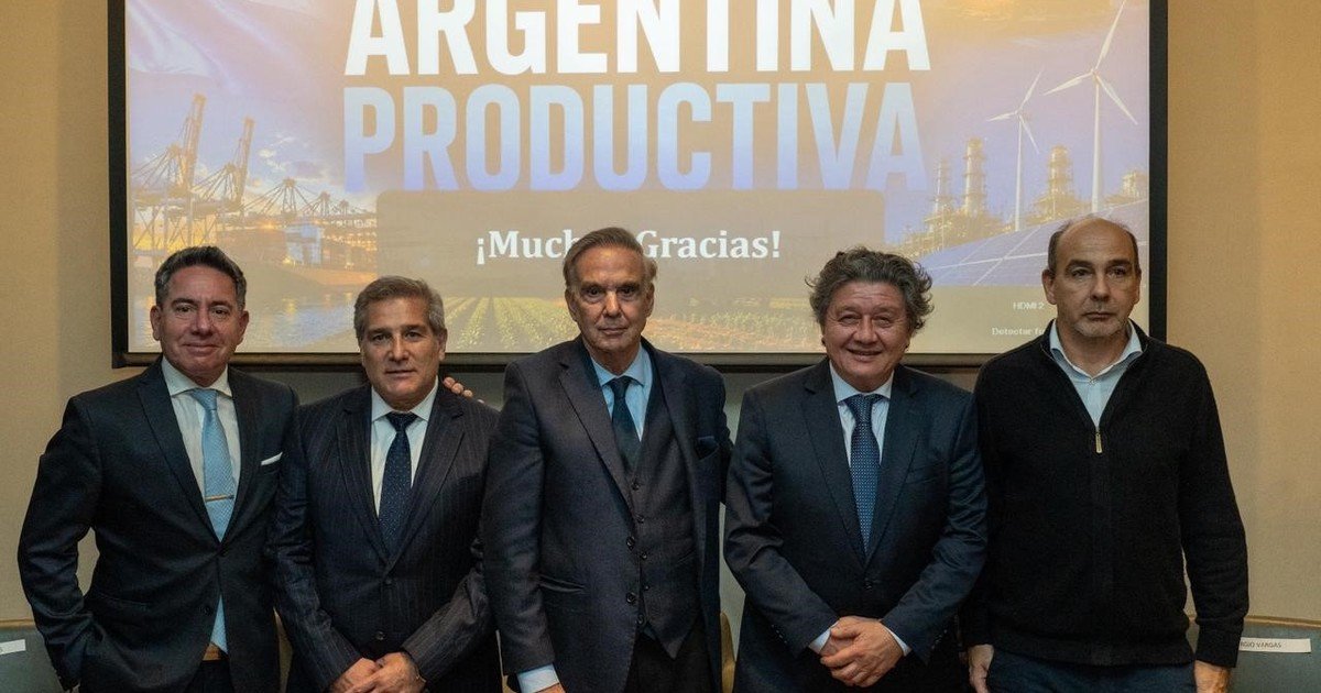 Pichetto presentó un frente peronista "de centro" para buscar ser opción en 2027