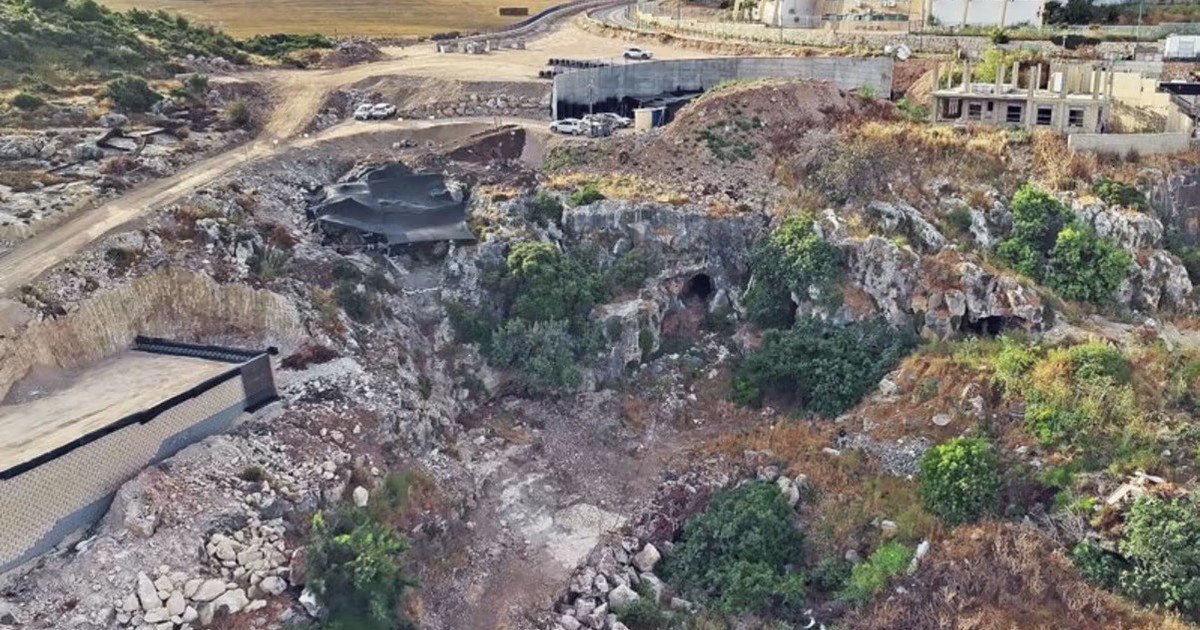 Los arqueólogos no dan crédito: encuentran en una cueva artefactos que datan de hace 400.000 años y muestran una sociedad prehumana "compleja y rica"