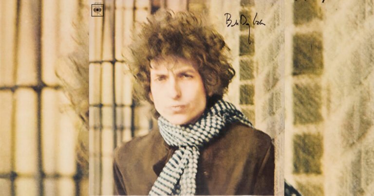 Bob Dylan fue pionero en todo y estaba tan inspirado que inventó el primer álbum doble de la historia del rock