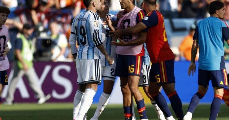 El caliente cruce entre Otamendi y Rodri después de la final: "Estuviste llorando toda la semana"