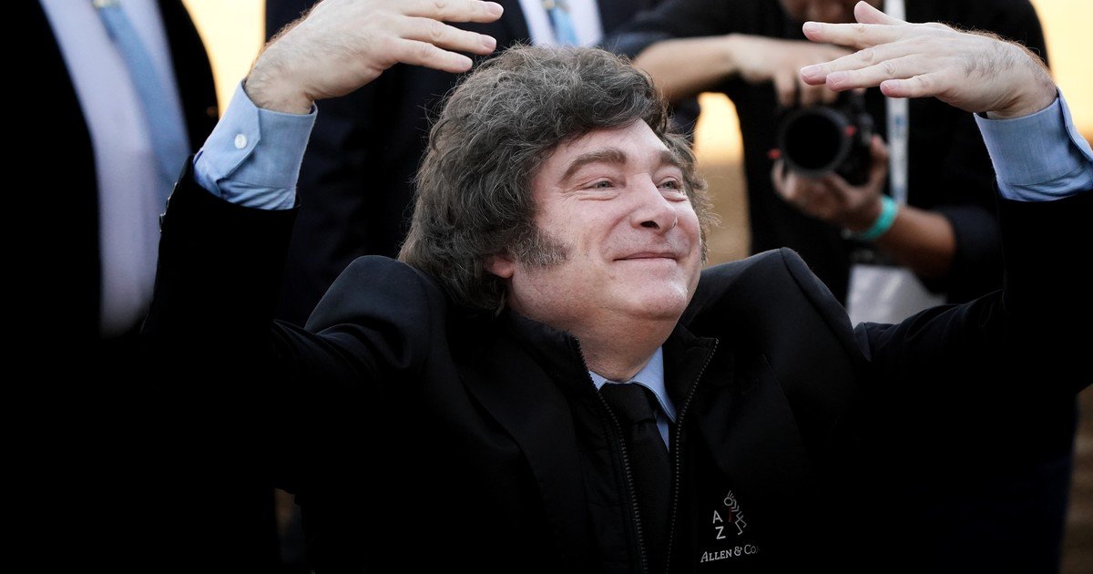 Duras críticas a Milei por el DNU migratorio: "Si Brasil o España aplicaran la misma norma él no podría entrar por su discurso de odio"