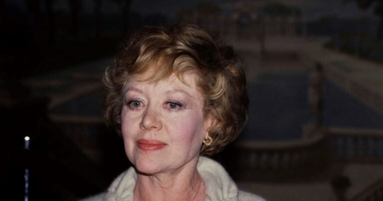 La vida de Julie Andrews contada en primera persona, sin soltarles las manos a sus personajes de Mary Poppins y La novicia rebelde