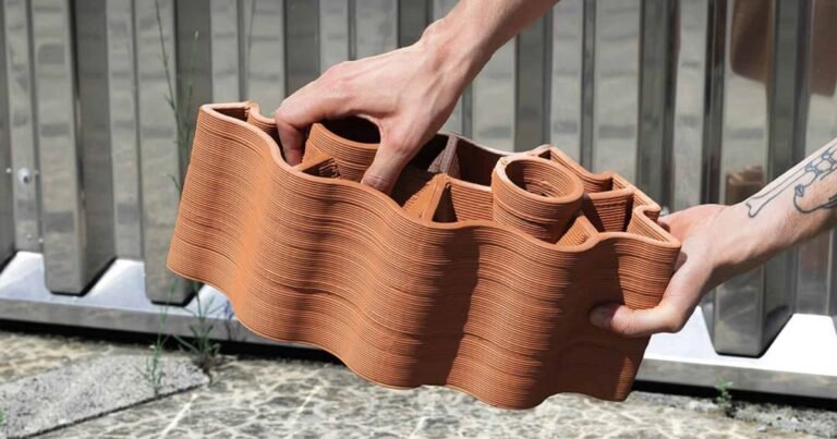 Los ingenieros no dan crédito: dos jóvenes inventores diseñan un ladrillo que puede enfriar ciudades usando energía solar