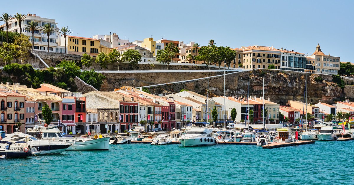 Lejos del ruido y el turismo masivo: el rincón del Mediterráneo que conquistó a Joan Manuel Serrat