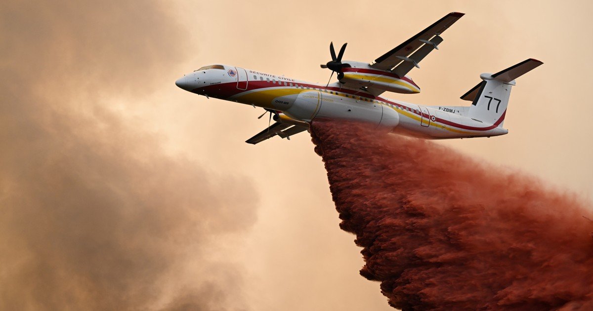 El fuego vuelve con más violencia a Francia mientras las temperaturas marcan hasta 42 grados