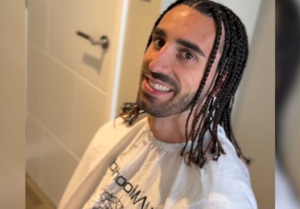 Adiós al pelo rizado: Marc Cucurella cambió su icónico estilo y rompió las redes con su nuevo look