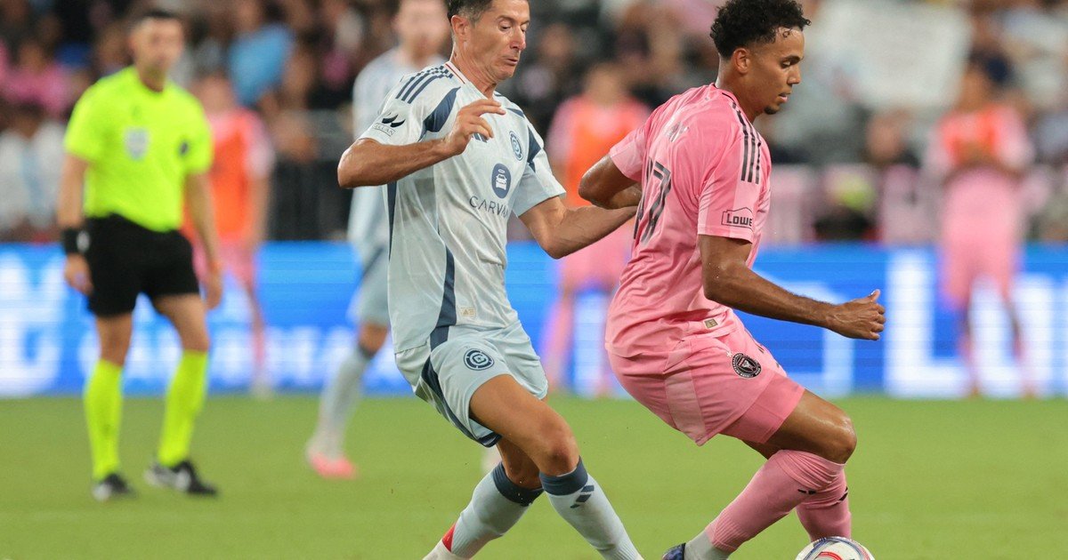 Sin Messi ni De Paul, Inter Miami ganó pese a un blooper de su arquero argentino y amargó el debut de Lewandowski en Chicago Fire
