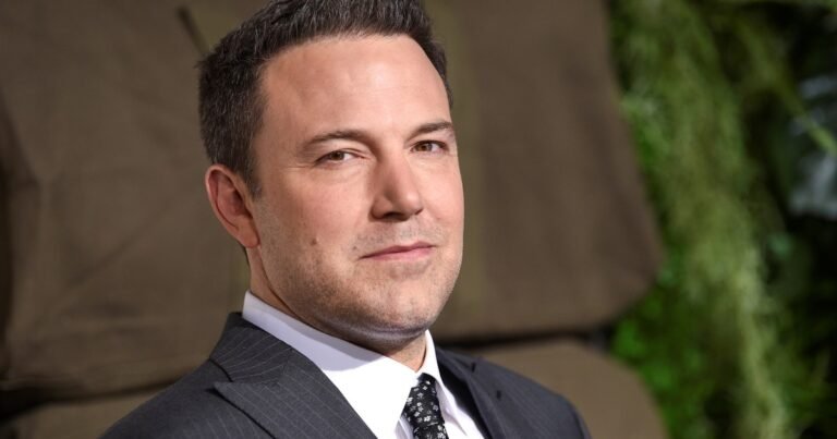 Ben Affleck gana un millón de dólares para caridad en "Quién quiere ser millonario" de EE.UU. tras una dolorosa pérdida familiar