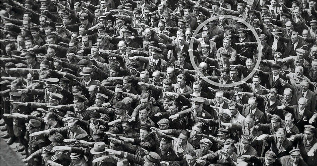La trágica historia de amor del hombre que se negó a saludar a Adolf Hitler