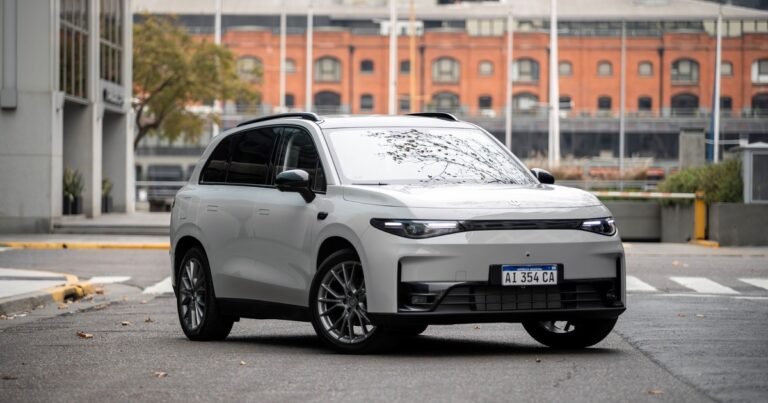 Una nueva marca de autos chinos se lanzó en Argentina: cuáles son y cuánto cuestan los dos modelos que venden