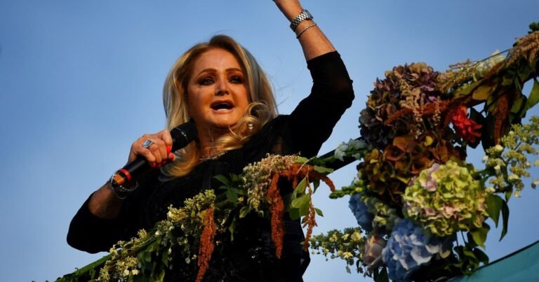 "Jugadooores....", el hit de Bonnie Tyler que nació como un tema de desamor y se volvió el himno de guerra en las tribunas argentinas