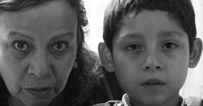 Moscas, la película que hay que buscar, y ver, para no arrepentirse