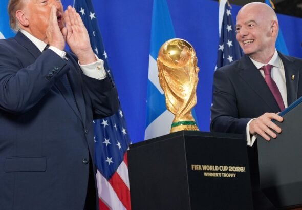 Donald Trump, el amigo de Gianni Infantino que buscará robarse todas las miradas con la copa del mundo en la mano