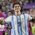 Arsenal se mete en la pelea para fichar a Julián Álvarez: el plan secreto del equipo inglés para seducir al delantero argentino que quiere el Barcelona