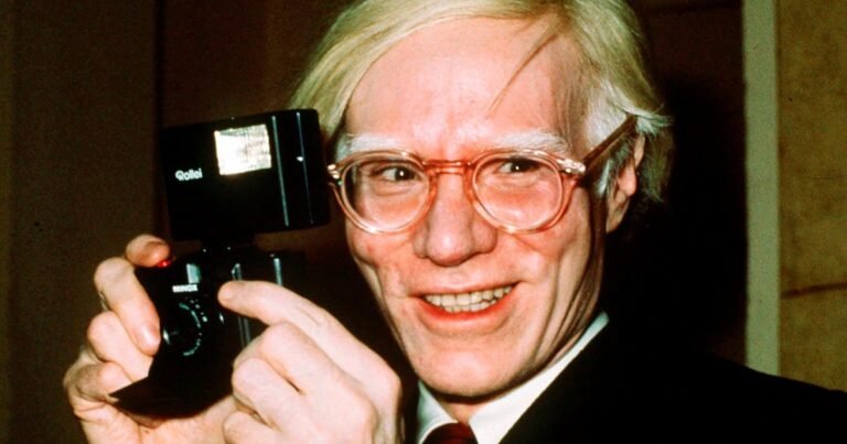 Cita del día, de Andy Warhol: “No importa qué tan lento vayas, siempre y cuando no te detengas”