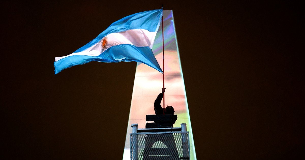 El Gobierno le hará hoy un recibimiento de honor a la Selección, pero no habría ni festejo ni feriado