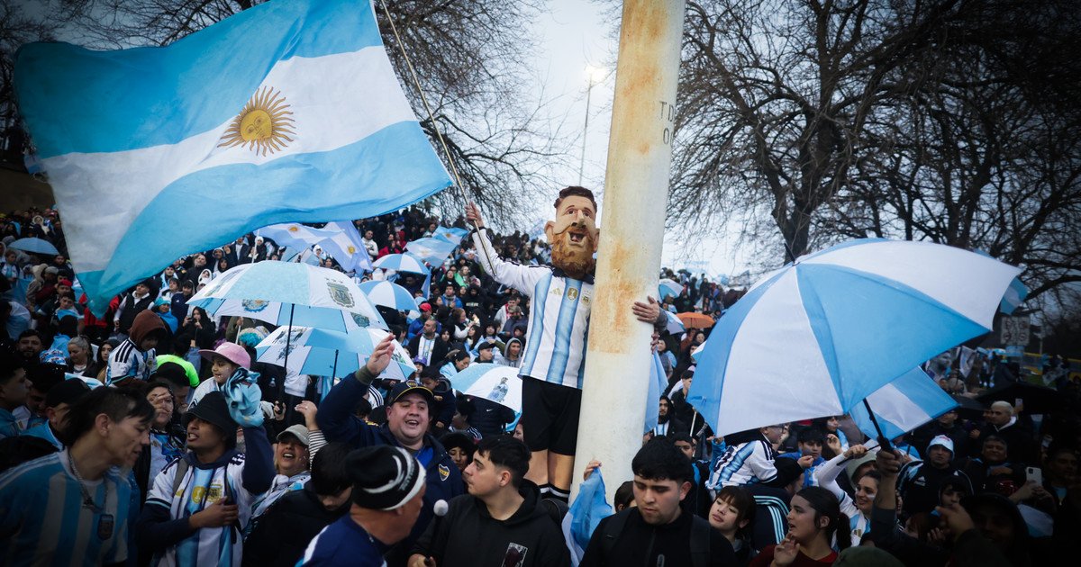 Un estudio descarta que la campaña antiargentina haya sido orquestada en redes: "La hostilidad fue real y masiva, pero su circulación fue dispersa y orgánica"