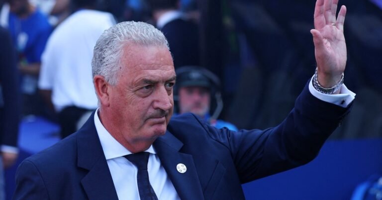 El show de frases de Gustavo Alfaro tras la eliminación de Paraguay del Mundial 2026: de "Quería intentar una revolución" a "Tenemos chicos que no conocieron a sus padres"