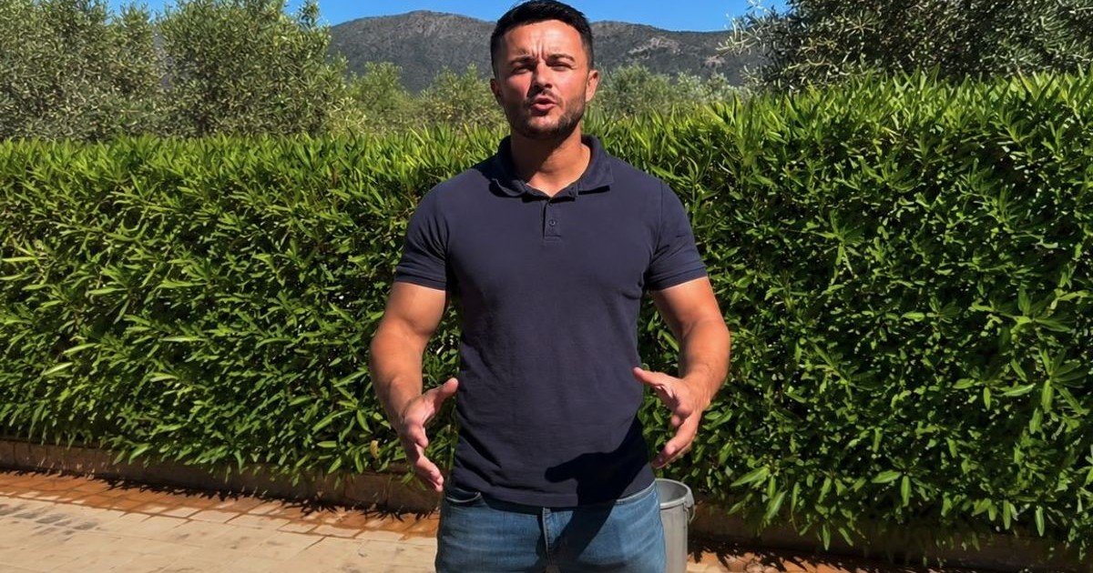 Joan Calderón, jardinero: "Hay tres plantas que nunca mueren, da igual que te olvides de regarlas; son la sanseviera, la zamioculca y el poto"