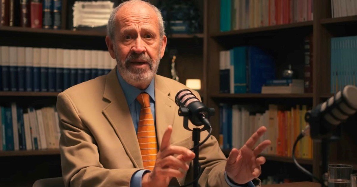 José Luis Marín, psicoterapeuta y psiquiatra de 75 años: “La felicidad es lo que queda cuando tu vida tiene cierto orden, ciertos vínculos, cierto sentido. Y cuando no lo tiene, ninguna técnica de pensamiento positivo va a fabricarla”
