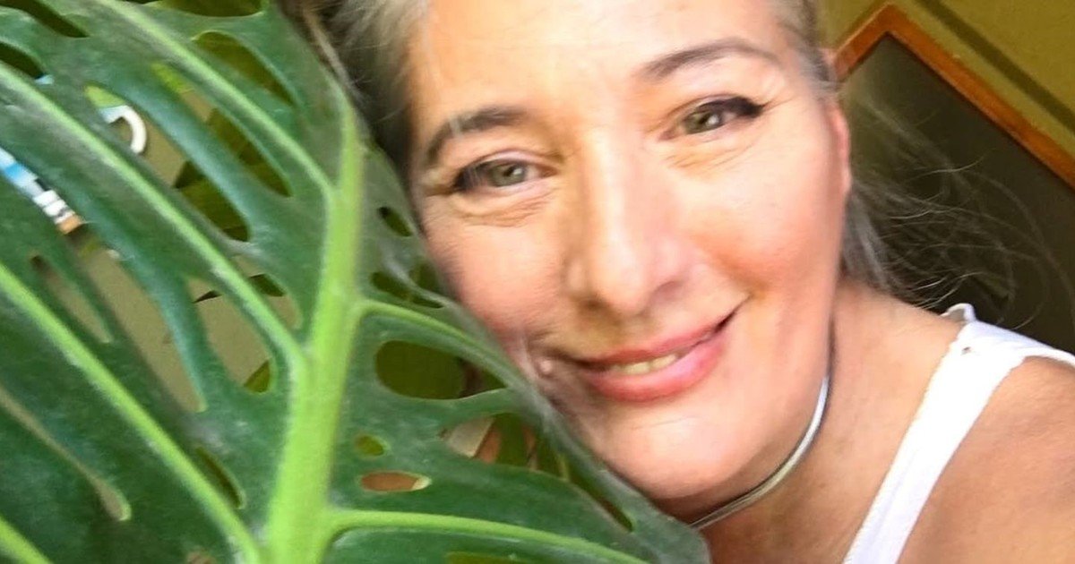 Sandra Ballesteros, la mujer fatal que dejó la actuación y trabaja en una estación de servicio