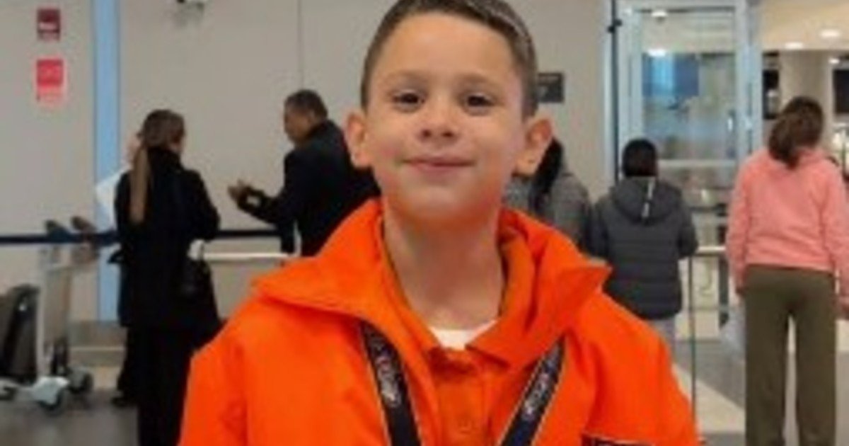 Tiene 9 años, un coeficiente intelectual de 146 y ganó el oro en una olimpíada internacional de matemática