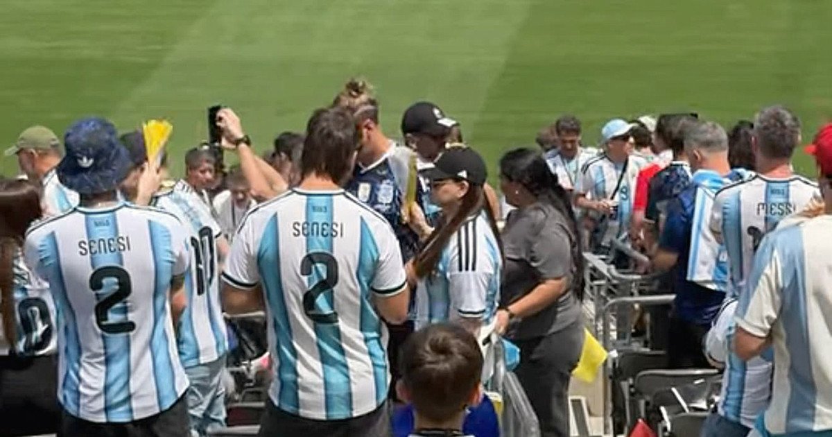 Pablo Toviggino evitó viajar al Mundial de EE.UU., pero sí lo hizo su entorno familiar, incluyendo a su empleada doméstica