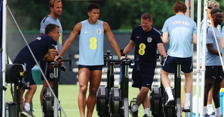 Inglaterra vive un día de tensión en el Mundial: un hombre armado irrumpió en su concentración y aislaron a un jugador por un virus