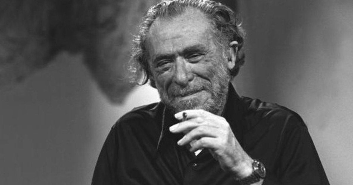 Cita del día, del escritor Charles Bukowski: "Nadie puede salvarte excepto tú mismo"