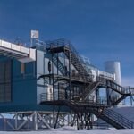 Un telescopio bajo el hielo de la Antártida usa la Tierra para detectar partículas del universo