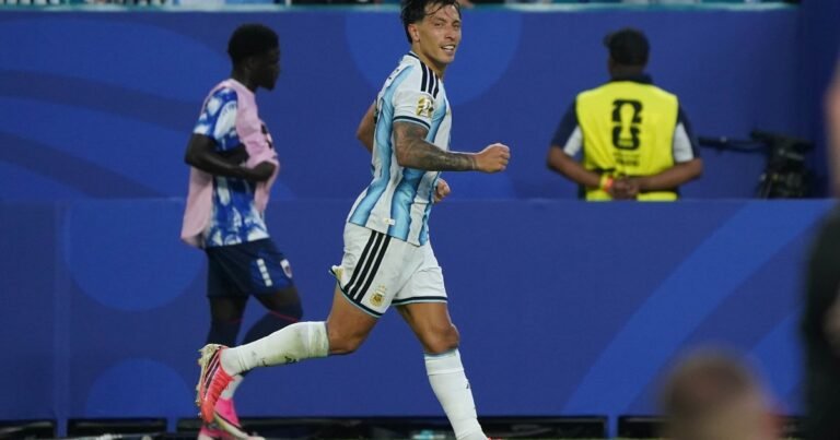 Lisandro Martínez, del palo santo de Qatar 20222 al agua bendita del Mundial 2026: "Los hinchas deben estar muy orgullosos de la Selección"
