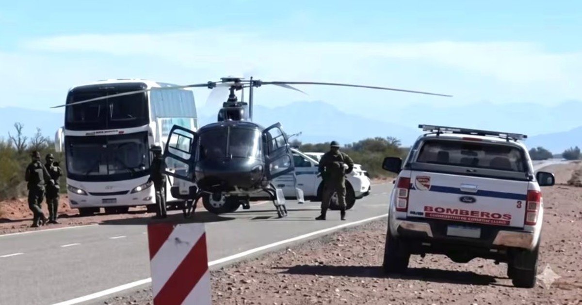 La dura misión para rescatar los cuerpos de la tragedia del helicóptero: una zona inhóspita, 5 horas de travesía y noche en un refugio