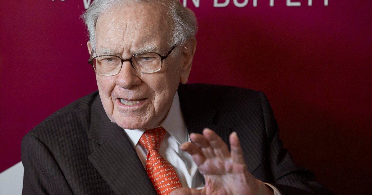 Cita del día, de Warren Buffet, 95 años: "Alguien está hoy a la sombra porque alguien más plantó un árbol hace mucho tiempo"