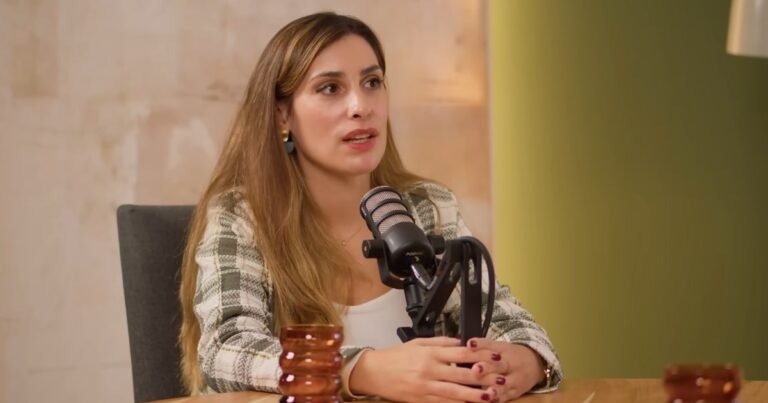 Elizabeth Wakefield, asesora financiera: "Tener todo el dinero en una cuenta corriente es uno de los principales errores que mucha gente comete"