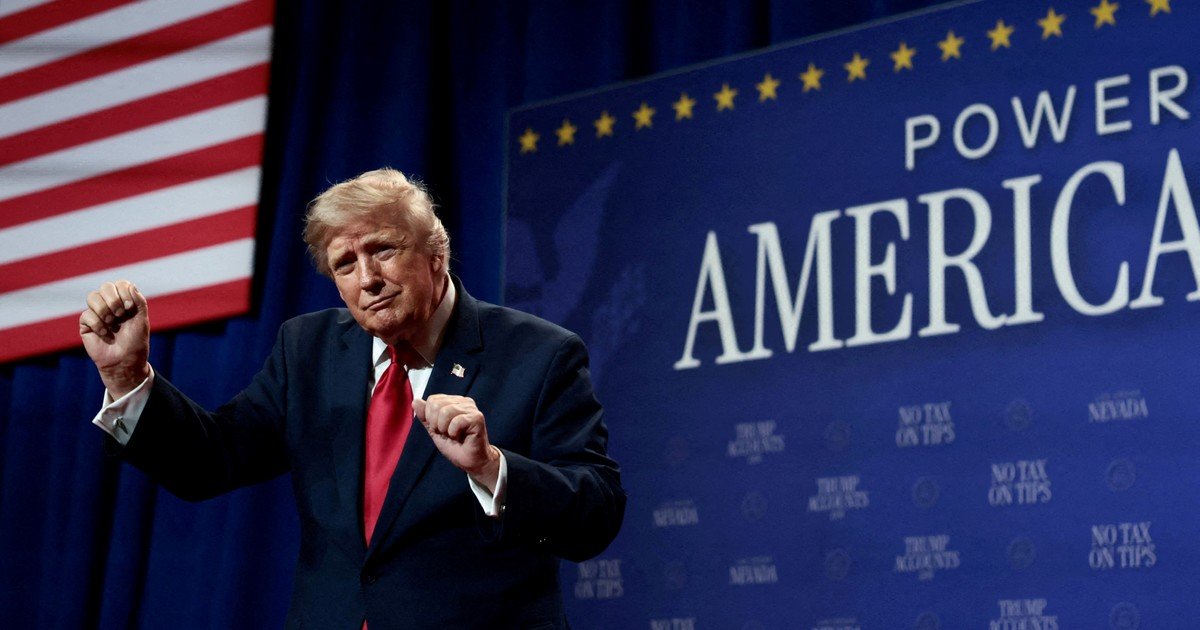 Despidieron a un fiscal por antiguas críticas contra Trump y ahora demanda al Departamento de Justicia