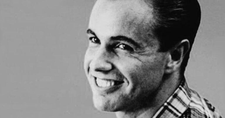 La historia del odontólogo que le escribía las canciones a Elvis Presley