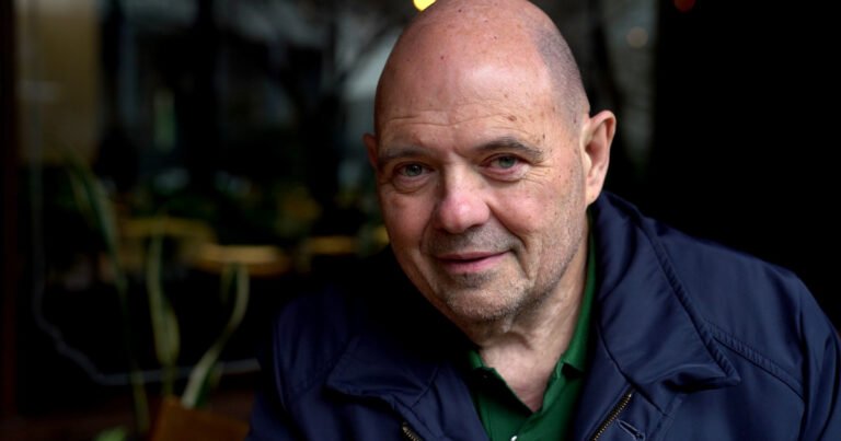 Carlos Rottemberg y un esperado libro sin filtros: todo lo que no se ve de la industria teatral, las grandes figuras, los musicales y el recuerdo de Luis Brandoni