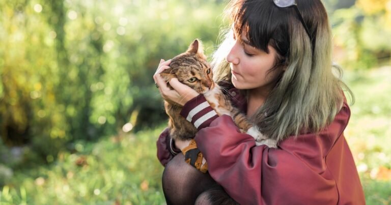 Los veterinarios coinciden: hablar a los gatos como un bebé funciona y es la mejor forma de comunicarse