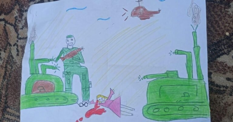 Los dibujos de los niños huérfanos de Gaza: el trauma de la guerra en trazos y colores