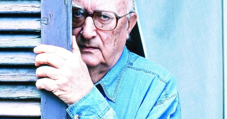 Andrea Camilleri, escritor italiano: “El hombre es así, maravillosamente contradictorio. Yo confío en su parte buena”
