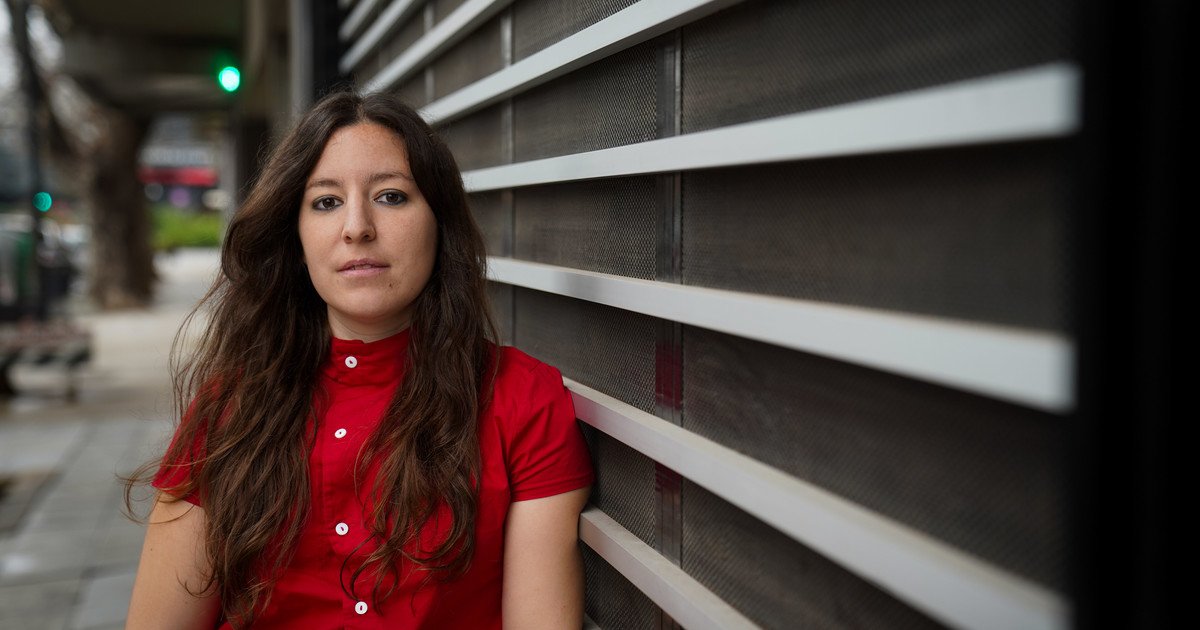 Laura C. Vela, autora de 'Seismil': "Escribo este libro para encontrar mi voz"