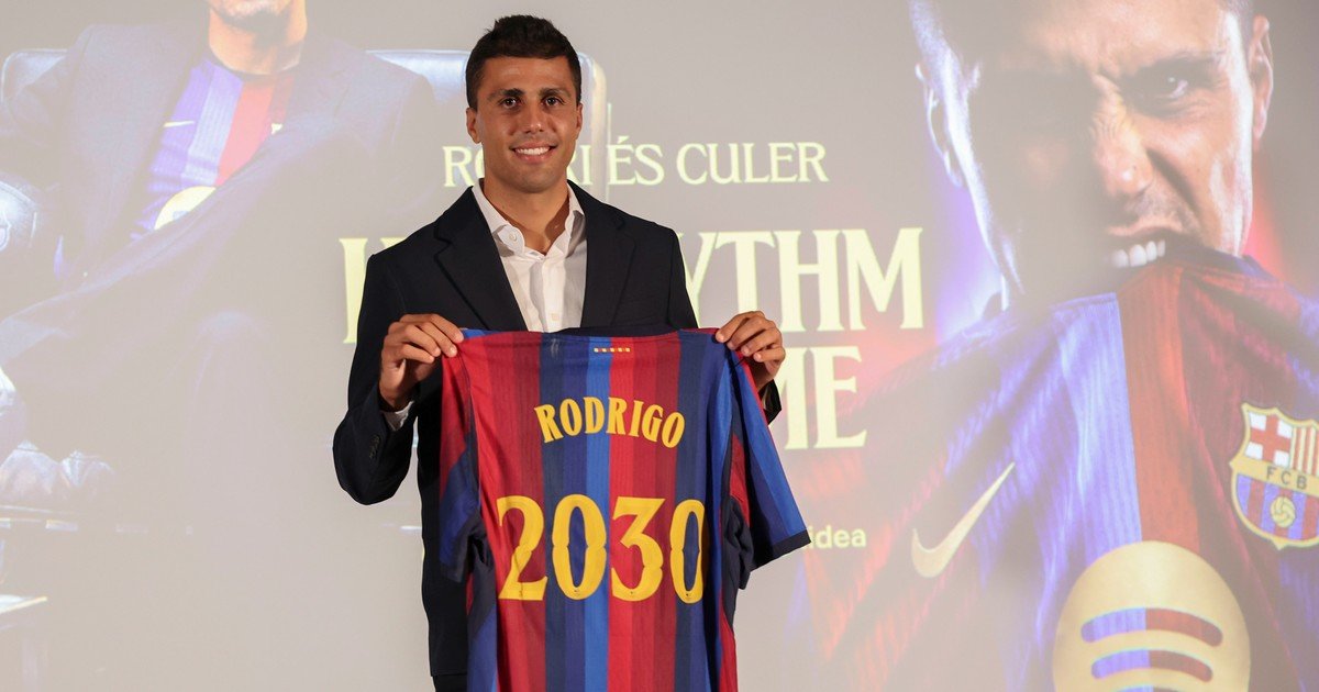 Rodri fue presentado en Barcelona: por qué el capitán de España eligió al club catalán tras ser campeón del mundo