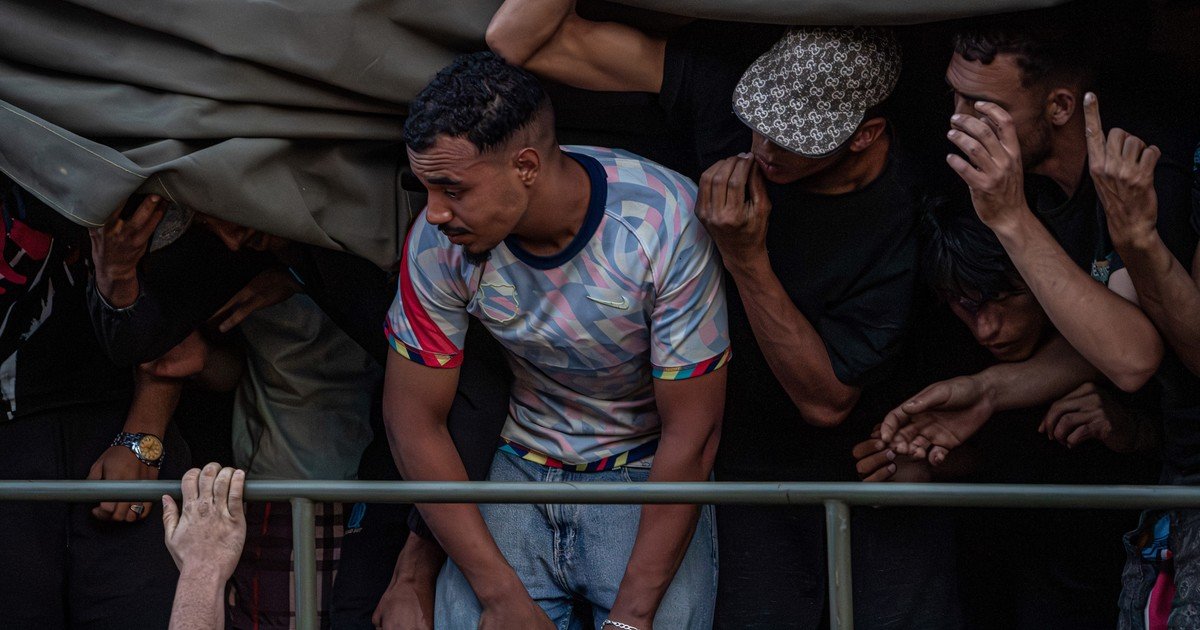 Crisis en Ceuta: ¿Crees que si hubiera tenido trabajo habría ido?