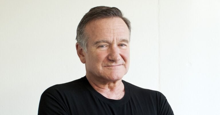 Cita del día de Robin Williams: "Antes pensaba que lo peor de la vida era terminar solo. No lo es. Lo peor es acabar con gente que te hace sentir solo"