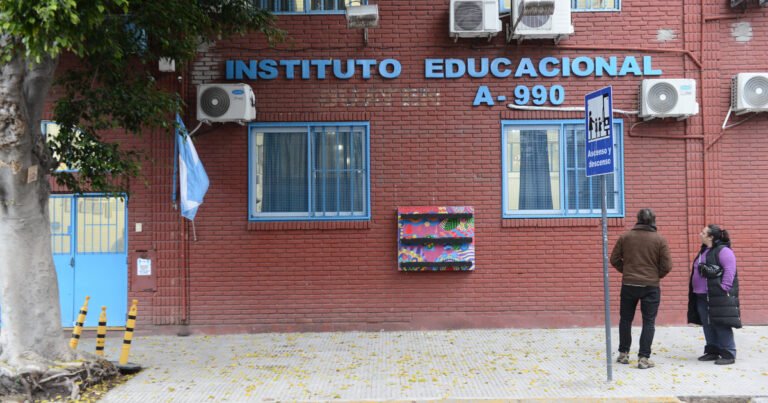 Un colegio de Villa Urquiza en crisis y en peligro de cierre: deudas con los docentes y cada vez menos alumnos